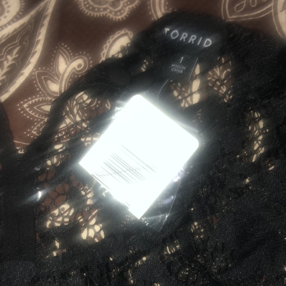 Torrid blouse - Picture 3 of 3
